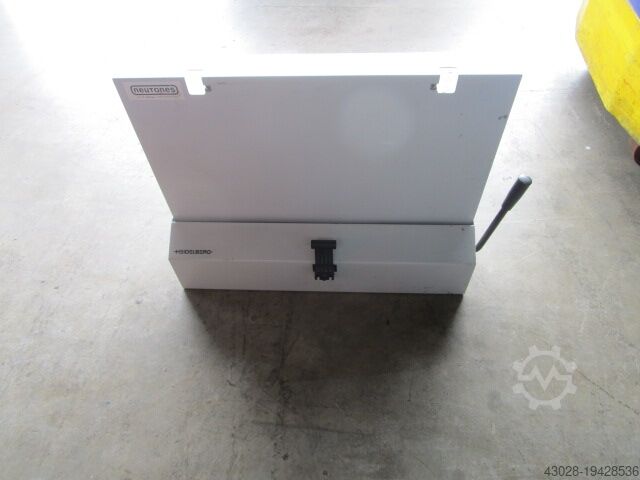 NELA G2.090.9051/02