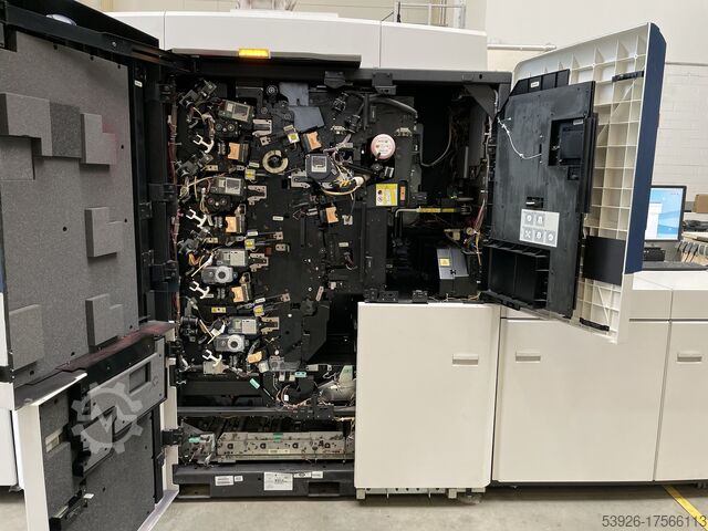 Xerox iGen 5 Press — с пятой (оранжевой) краской