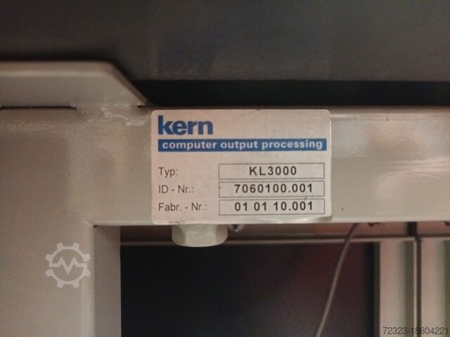 Kern 3000 — машина для вложения в конверты