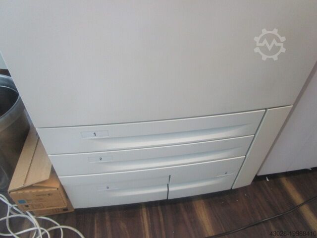 XEROX DC250 mit Broschürenfinischer