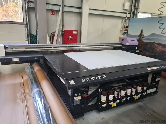 Уф-печатная машина - планшетная Mimaki JFX200-2513
