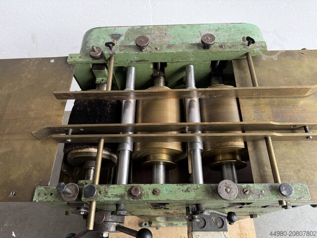 PRAKMA Buchblock Anleimmaschine