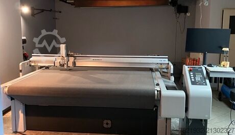 Zünd L-3200 — резальный станок (рабочая плоскость 1800×3200 мм)