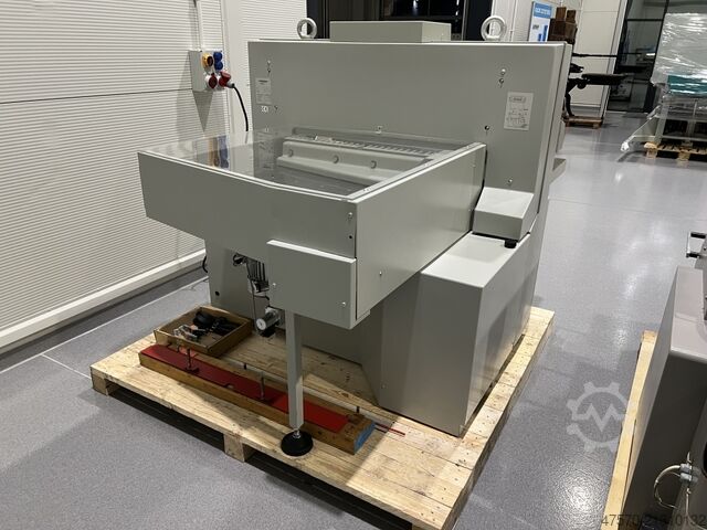 Wohlenberg 92 Paper Guillotine