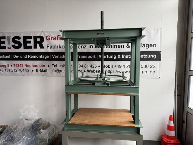 Richard Langer Manuelle Spindelpresse