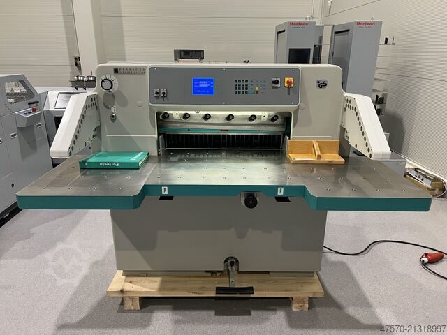Perfecta 76 UC Paper Cutting Guillotine
