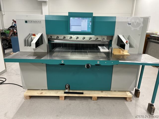 Perfecta 132 TS Paper Cutting Guillotine