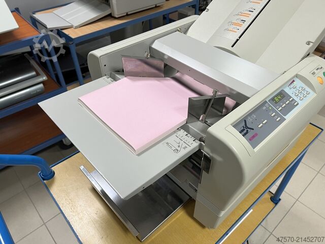 Ideal 8343 Automatic Folding Machine