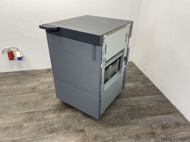 Konica Minolta IQ-501 — блок контроля качества (опция)