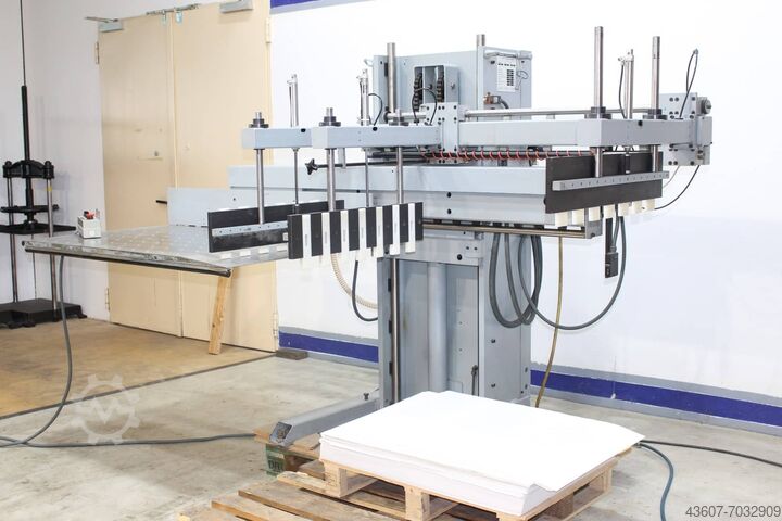 Schneider Maschinenbau AG Typ 1058